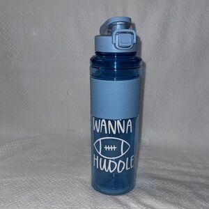 Blue Sports Water Bottle with 'Wanna Huddle' Design